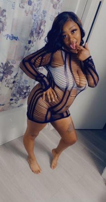 Simone, 22  female escort, Oakland