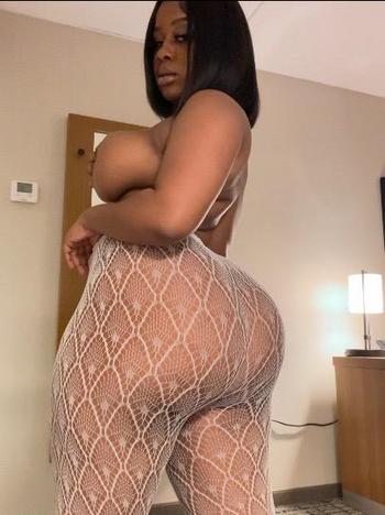 Hazle, 29  female escort, Oakland