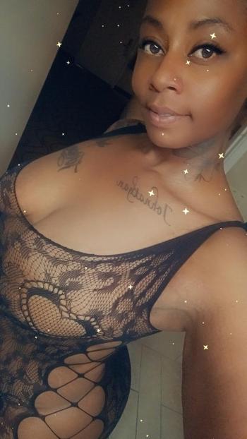 Juicy , 32  female escort, Oakland