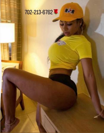 Lyza, 25  female escort, Oakland