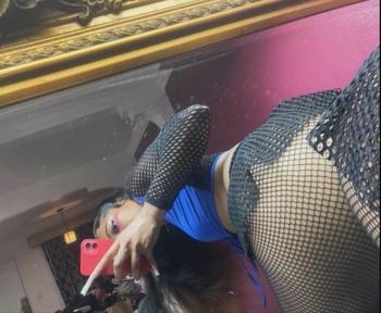 nana, 20  female escort, Oakland