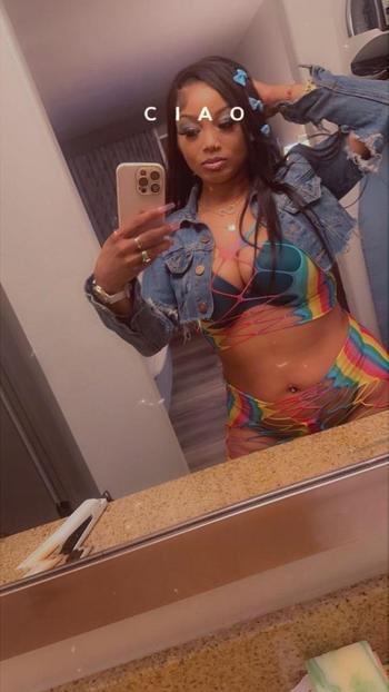 Nunu, 29  female escort, Oakland